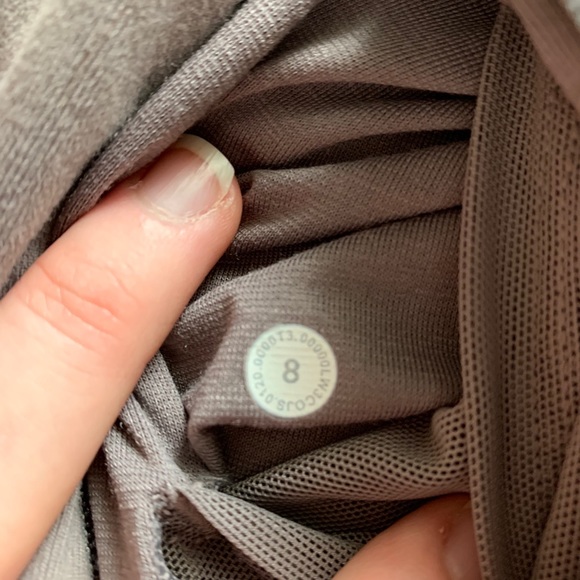 Lululemon Run Briskly 1/2 Zip - Picture 3 of 7